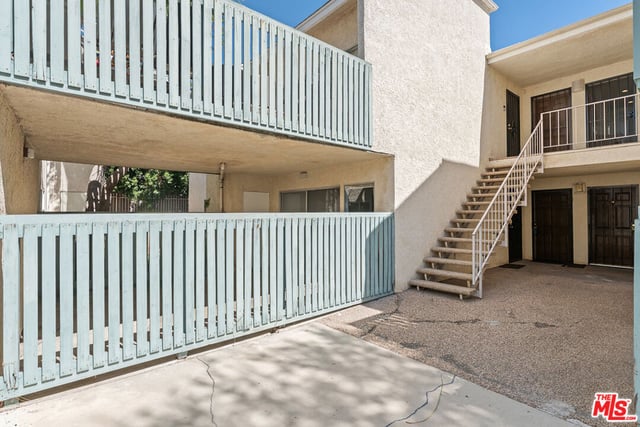 5700 Etiwanda Avenue 136, Tarzana, CA 91356 — photo 14 of 22
