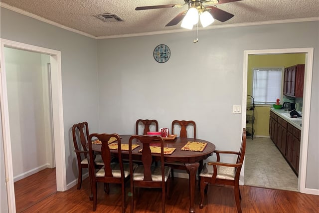 611 W 65th, Los Angeles, CA 90044 — photo 11 of 21