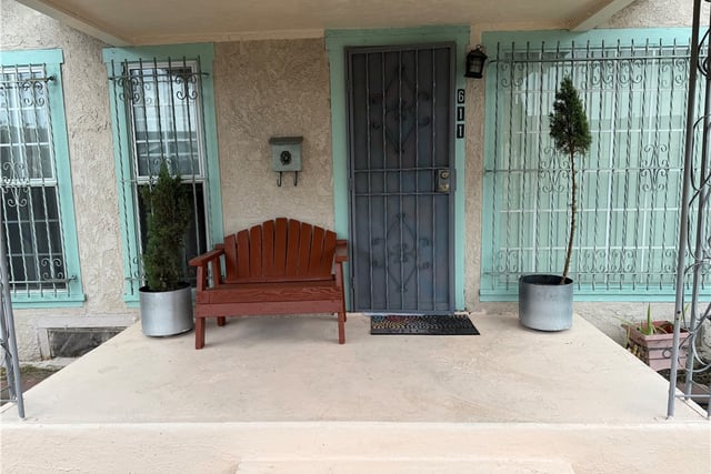 611 W 65th, Los Angeles, CA 90044 — photo 2 of 21