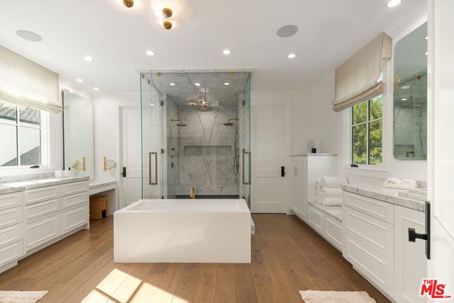 4639 Balboa Avenue, Los Angeles, CA 91316 — photo 14 of 20