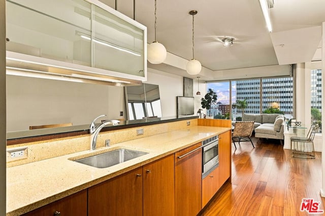 1155 S Grand Avenue 905, Los Angeles, CA 90015 — photo 13 of 32