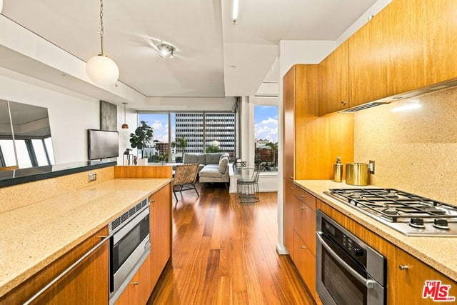 1155 S Grand Avenue 905, Los Angeles, CA 90015 — photo 14 of 32