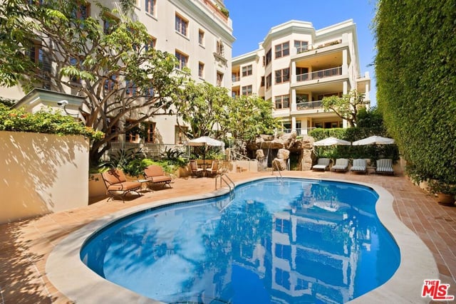 603 Ocean Avenue 2A, Santa Monica, CA 90402 — photo 2 of 24