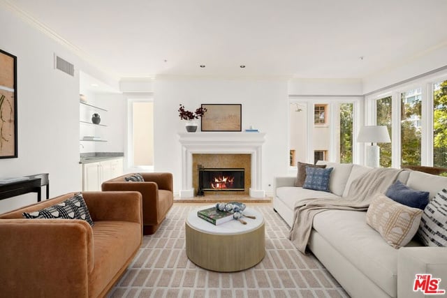603 Ocean Avenue 2A, Santa Monica, CA 90402 — photo 5 of 24