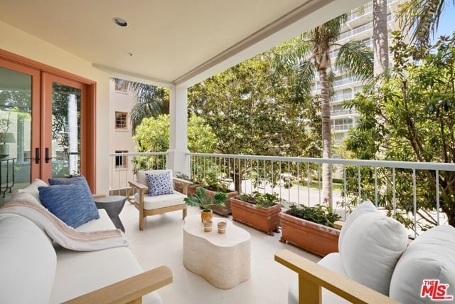 603 Ocean Avenue 2A, Santa Monica, CA 90402 — photo 6 of 24