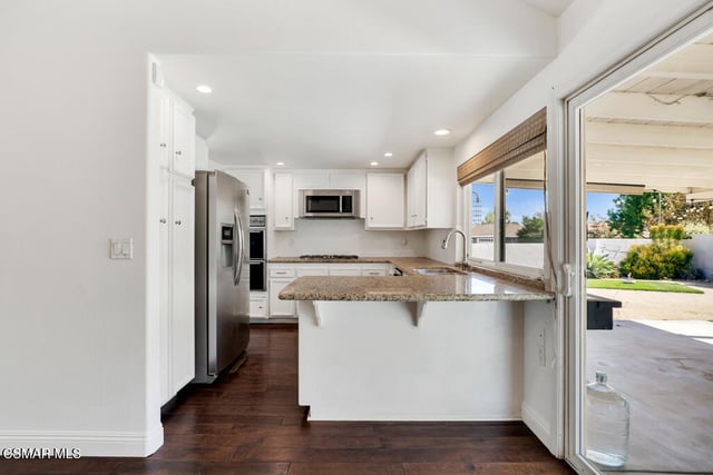 324 Venus Street, Thousand Oaks, CA 91360 — photo 16 of 48