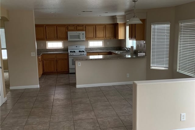 5618 Capri Court, Palmdale, CA 93552 — photo 3 of 6