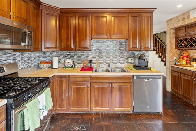 21901 Lassen Street 155, Chatsworth, CA 91311 — photo 18 of 46