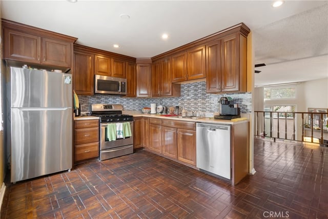 21901 Lassen Street 155, Chatsworth, CA 91311 — photo 34 of 46