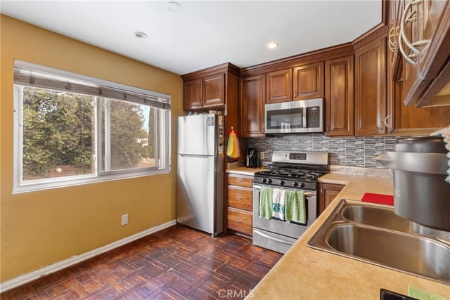 21901 Lassen Street 155, Chatsworth, CA 91311 — photo 38 of 46