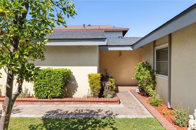 19708 Dalfsen Avenue, Carson, CA 90746 — photo 3 of 34