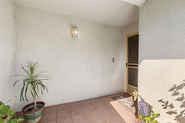 19708 Dalfsen Avenue, Carson, CA 90746 — photo 4 of 34
