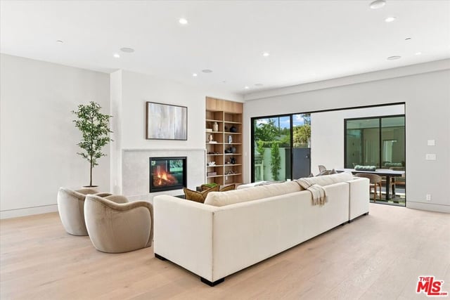 12625 Preston Way, Los Angeles, CA 90066 — photo 10 of 55