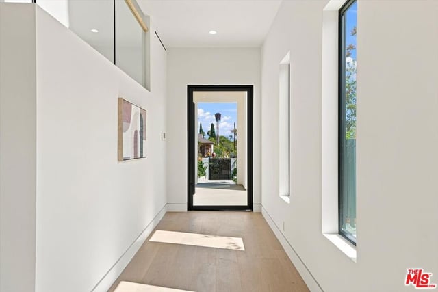 12625 Preston Way, Los Angeles, CA 90066 — photo 6 of 55
