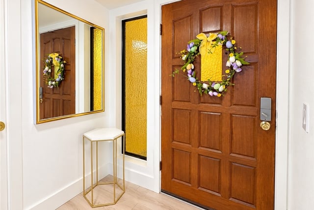 437 E Palm Avenue 207, Burbank, CA 91501 — photo 4 of 24