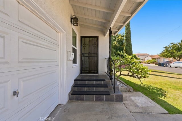 14766 Miller Avenue, Gardena, CA 90249 — photo 4 of 32
