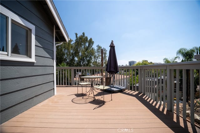 5335 Campo Road, Woodland Hills, CA 91364 — photo 31 of 42