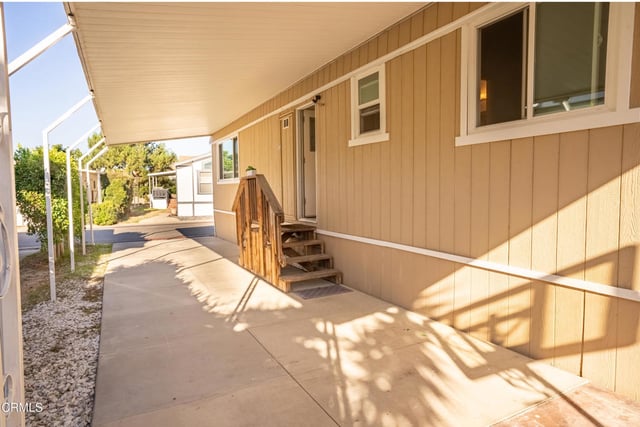 120 Calle De La Rosa 120, Camarillo, CA 93012 — photo 3 of 23
