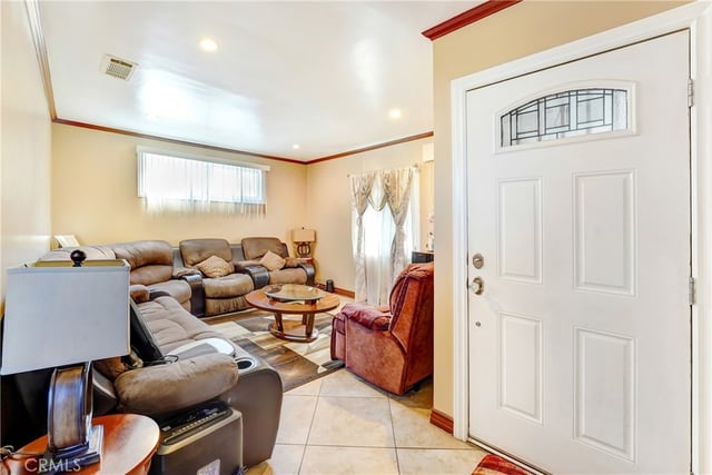 13127 Pinney Street, Pacoima, CA 91331 — photo 4 of 12