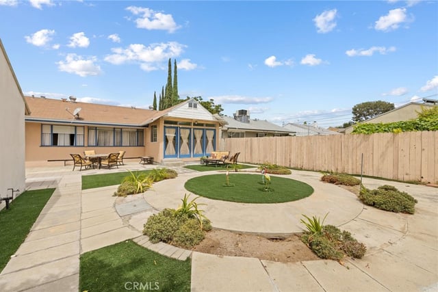 6306 Denny Avenue, North Hollywood, CA 91606 — photo 4 of 36