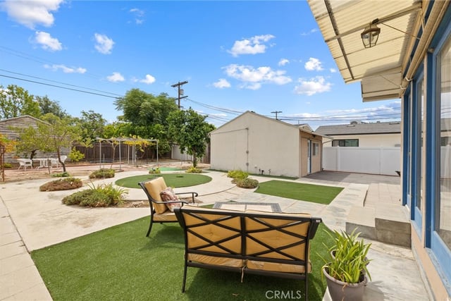 6306 Denny Avenue, North Hollywood, CA 91606 — photo 5 of 36