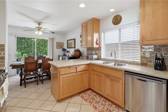 31313 Castaic Oaks Lane, Castaic, CA 91384 — photo 10 of 28