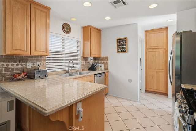 31313 Castaic Oaks Lane, Castaic, CA 91384 — photo 8 of 28