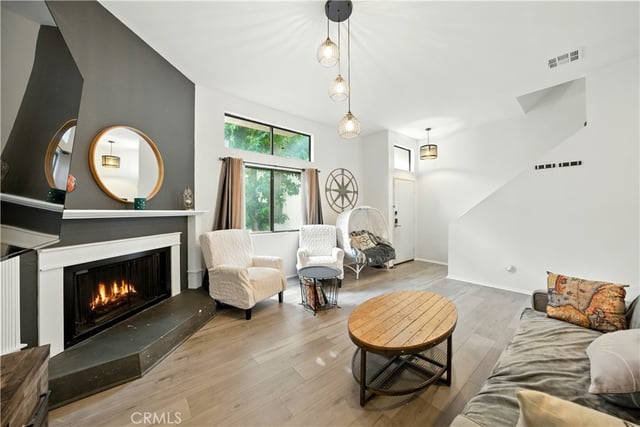 14937 Sherman Way 7, Van Nuys, CA 91405 — photo 5 of 37