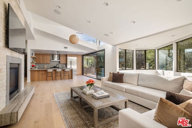 2450 Nalin Drive, Los Angeles, CA 90077 — photo 11 of 46