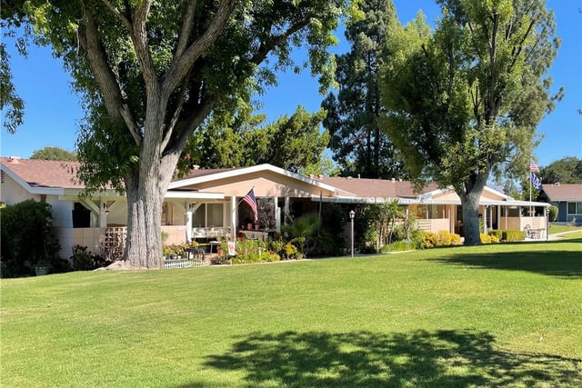 19228 B Avenue Of The Oaks, Newhall, CA 91321 — photo 3 of 43