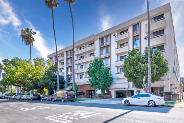533 S St Andrews Place 408, Los Angeles, CA 90020 — photo 3 of 45