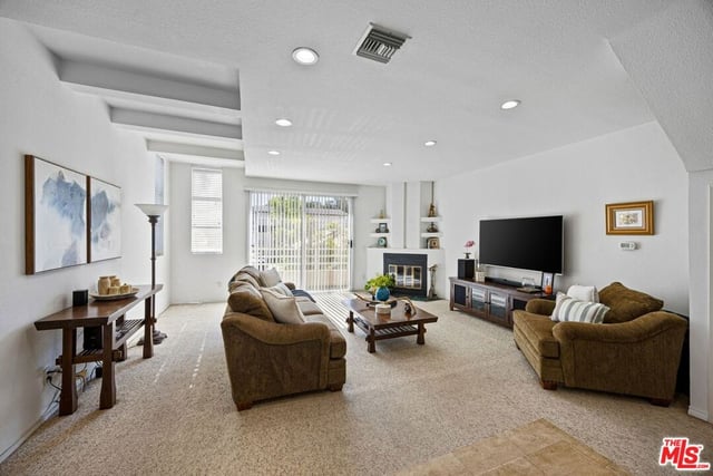 4549 Haskell Avenue 1, Encino, CA 91436 — photo 12 of 28