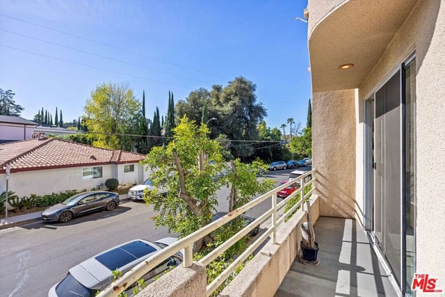 4549 Haskell Avenue 1, Encino, CA 91436 — photo 25 of 28