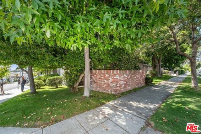 1125 Pico Boulevard 102, Santa Monica, CA 90405 — photo 15 of 17
