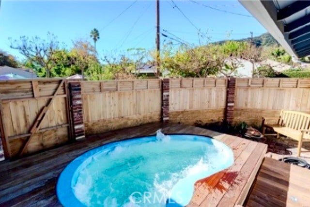 1724 Sombra Drive, Glendale, CA 91208 — photo 2 of 3