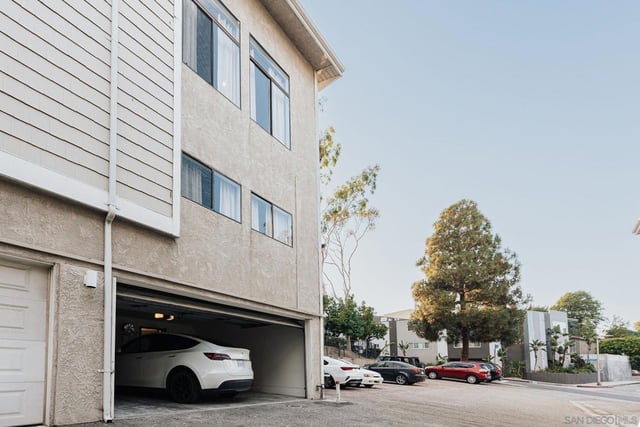 4652 Don Lorenzo Dr A, Los Angeles, CA 90008 — photo 43 of 50