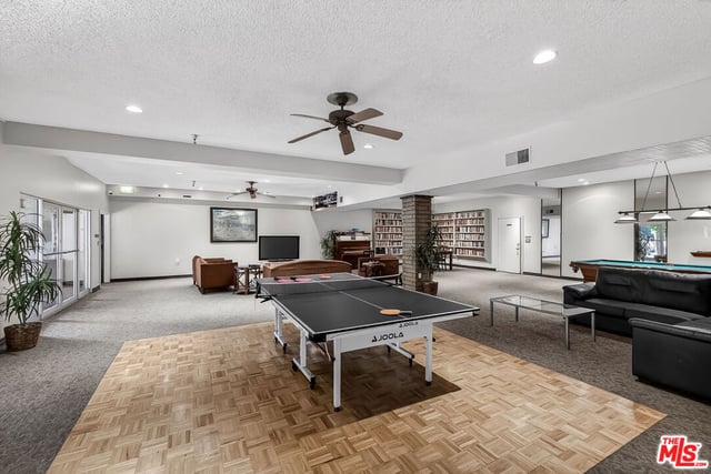 2700 Cahuenga Boulevard 4220, Los Angeles, CA 90068 — photo 20 of 38
