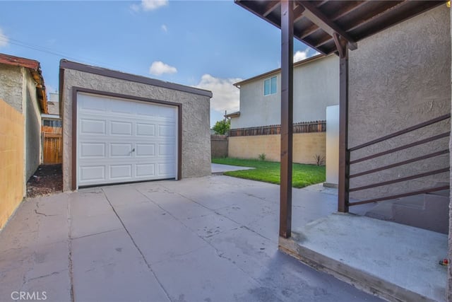 975 E 43rd, Los Angeles, CA 90011 — photo 23 of 37