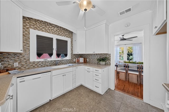 4500 E Barker Way, Long Beach, CA 90814 — photo 9 of 22