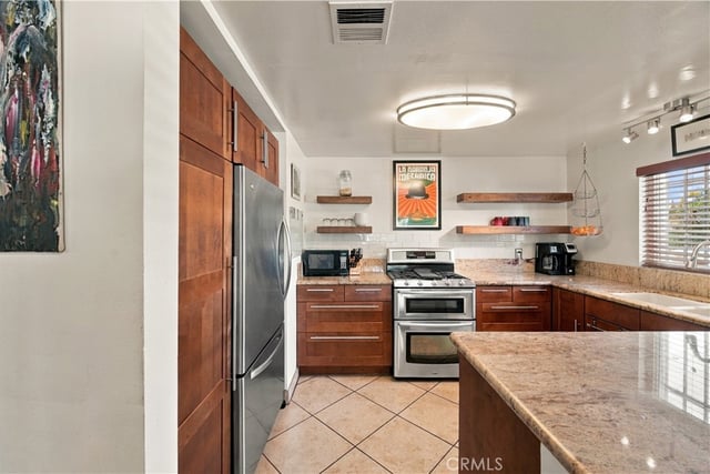 1545 W Jefferson Blvd, Los Angeles, CA 90018 — photo 5 of 29