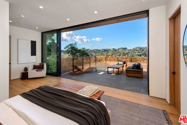 9705 Oak Pass Road, Beverly Hills, CA 90210 — photo 16 of 35