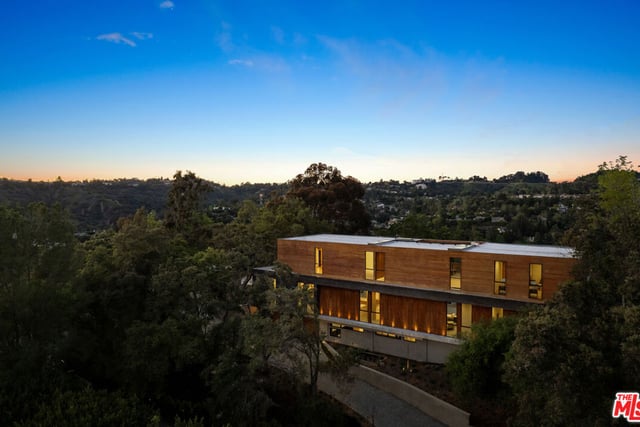9705 Oak Pass Road, Beverly Hills, CA 90210 — photo 29 of 35