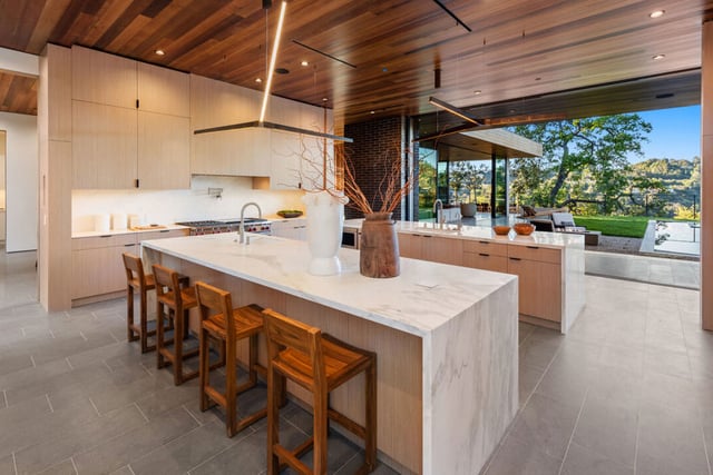 9705 Oak Pass Road, Beverly Hills, CA 90210 — photo 9 of 35
