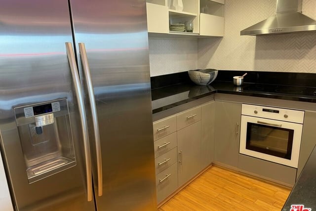 700 E Ocean Boulevard 1102, Long Beach, CA 90802 — photo 4 of 17