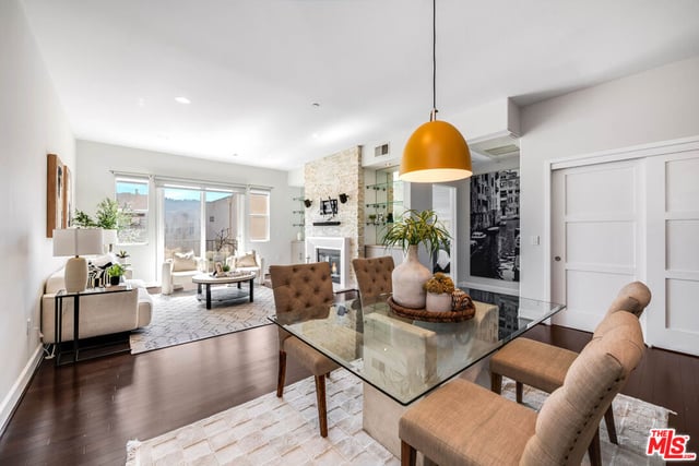 10878 Bloomfield Street 406, Toluca Lake, CA 91602 — photo 7 of 16