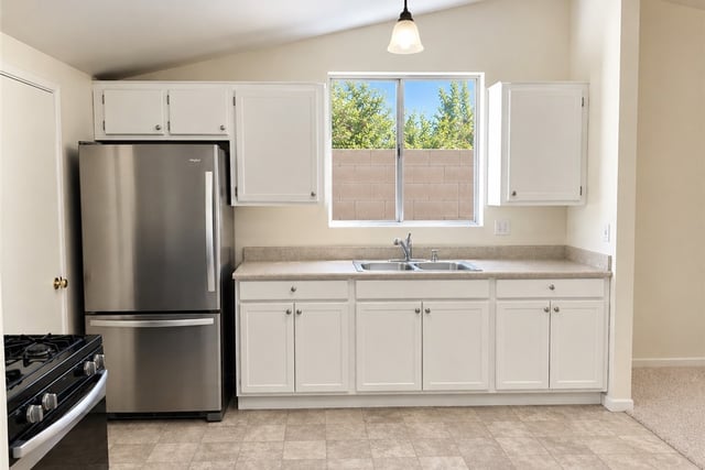 19214 Nearbrook, Canyon Country, CA 91351 — photo 9 of 42