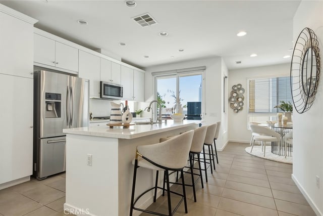 5627 Observation, Los Angeles, CA 90028 — photo 10 of 51
