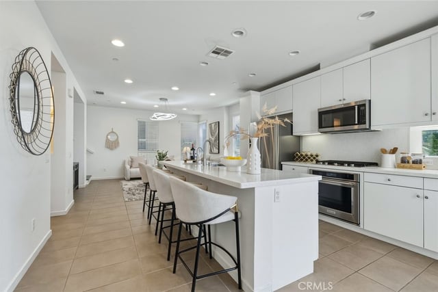 5627 Observation, Los Angeles, CA 90028 — photo 12 of 51