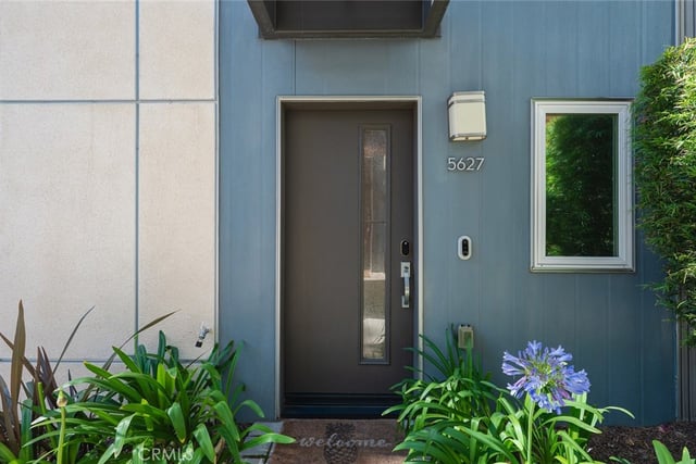 5627 Observation, Los Angeles, CA 90028 — photo 4 of 51