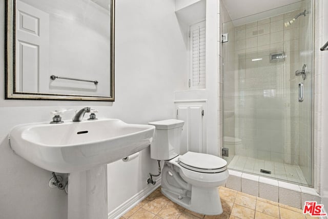 10669 La Grange Avenue, Los Angeles, CA 90025 — photo 23 of 51
